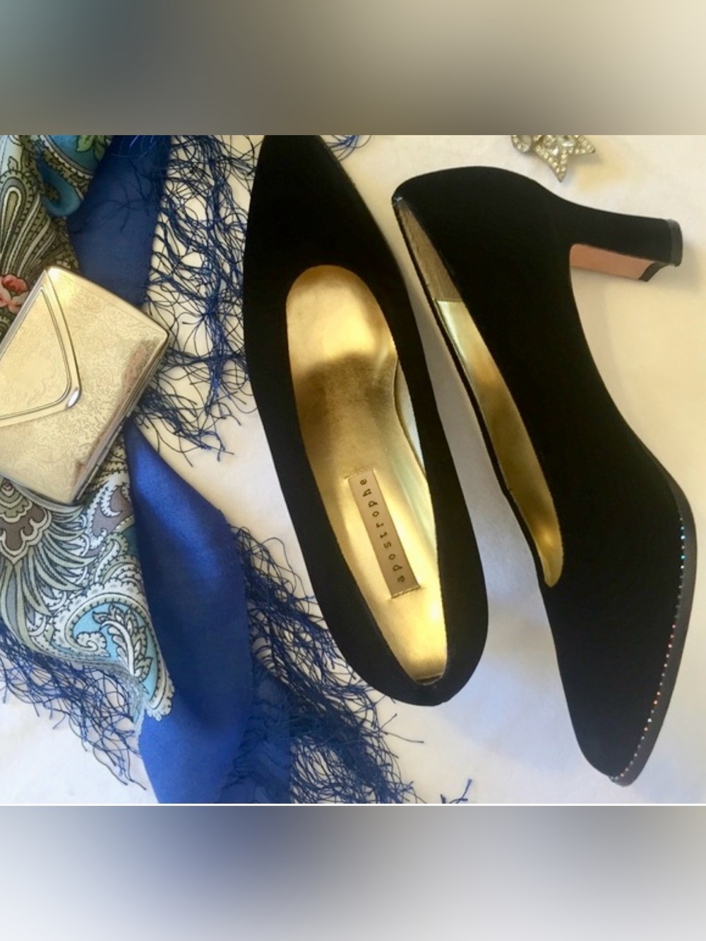 💥HP💥 Velvet & crystal Apostrophe pumps Sz 8.5